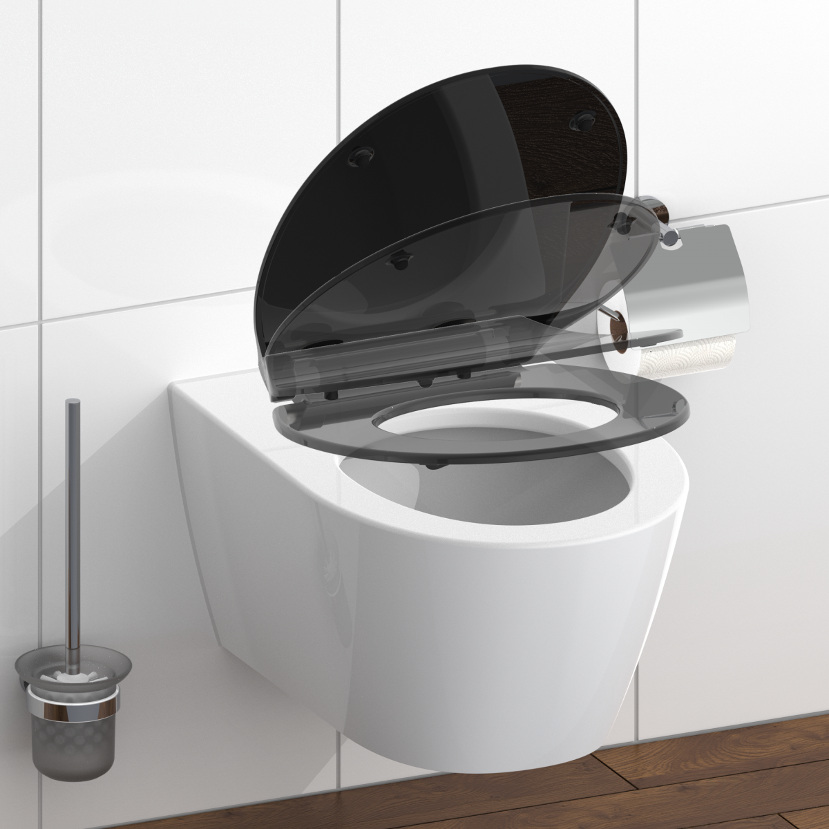 Wandhängende weiße Toilette mit halbgeöffnetem schwarzem Sitz und Toilettenbürste daneben.