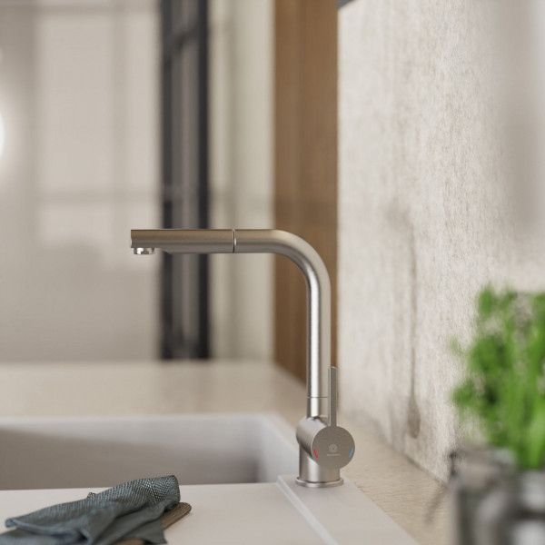 WK 4 Pro in Edelstahloptik, Küchenarmatur mit herausziehbarem Auslauf