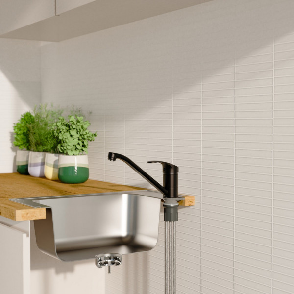 Küchenarmatur Vera, in Schwarz matt mit schwenkbarem Auslauf, Niederdruck