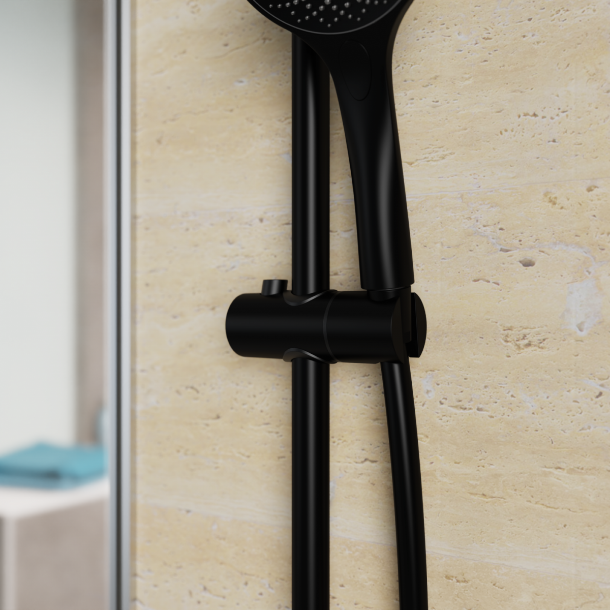 Schwarze Handbrause mit verstellbarer Halterung an beiger Badezimmerwand.