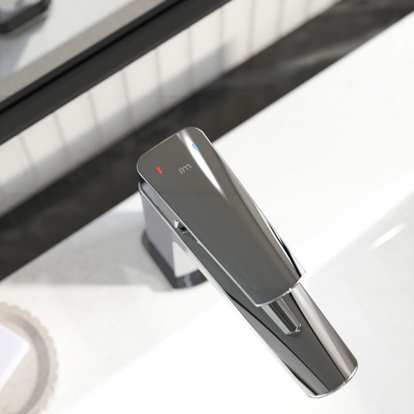 Waschtischarmatur Amelie, in Chrom und minimalistischer Form