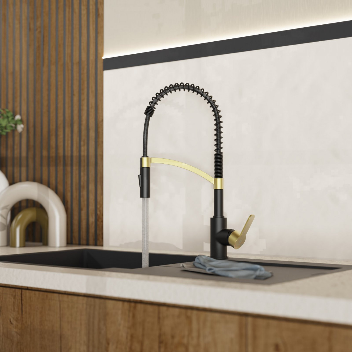 WK 3 in Schwarz/Gold, Küchenarmatur mit innovativem Spiralfeder-Design