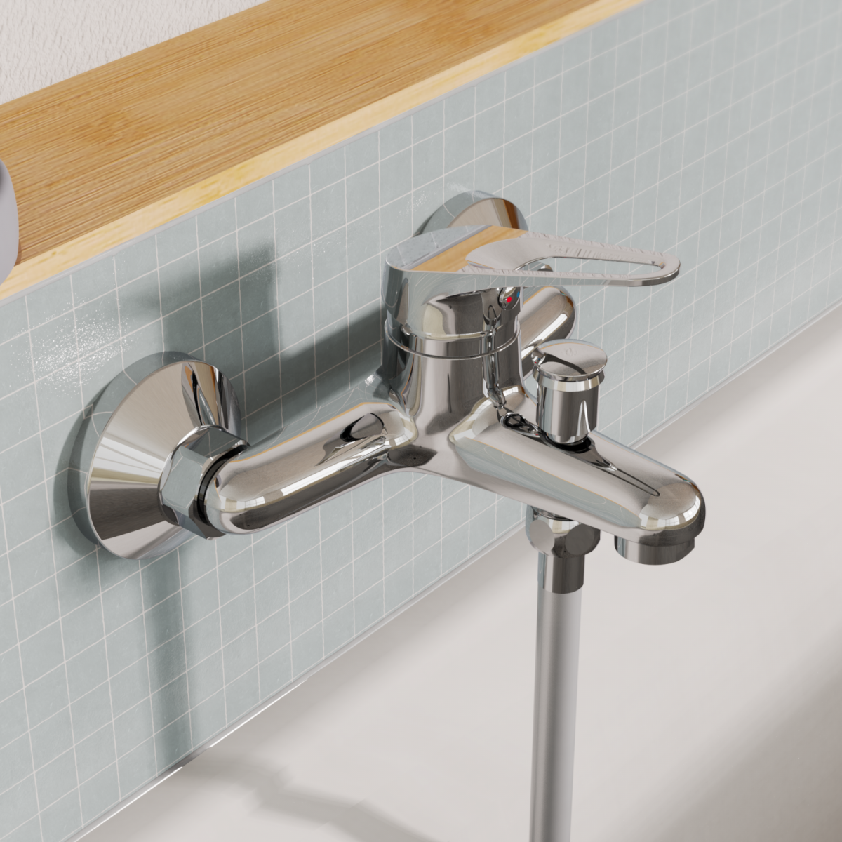Wandmontierte Chrom-Wannenarmatur mit Einhebelmischer und Anschluss für Handbrause.