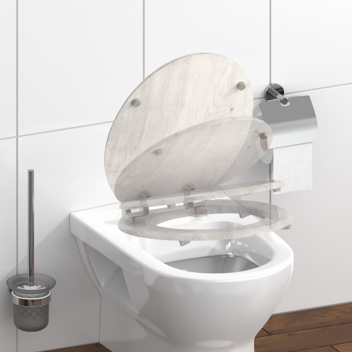 Wandhängendes WC mit offenem Holz-WC-Sitz, Bürstengarnitur und Papierhalter.