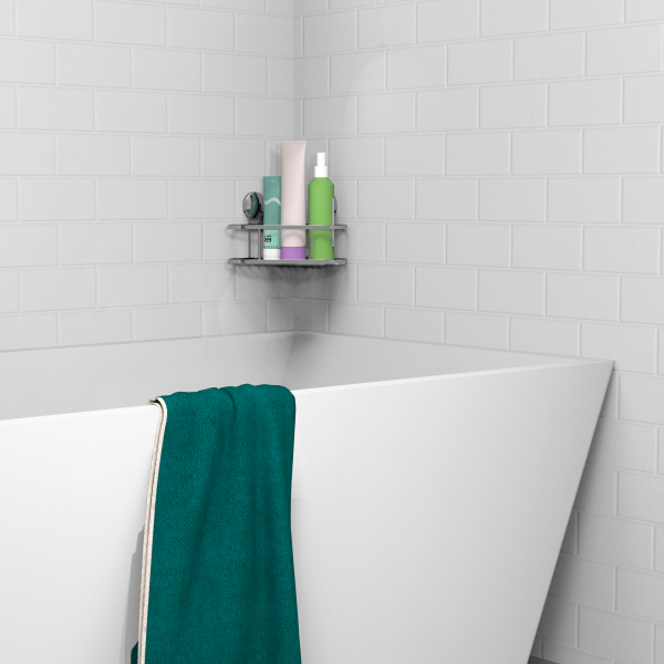 Weiße Badewanne mit türkisem Handtuch und Wandkorb mit Pflegeprodukten.