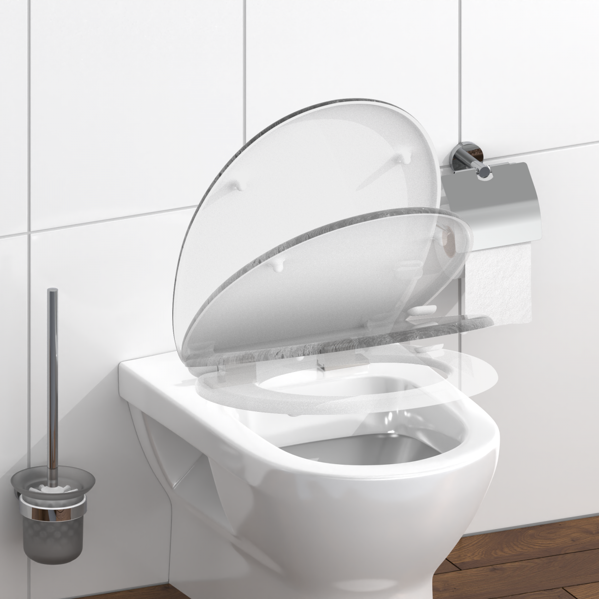 Wandhängende Toilette mit halb geöffneter WC-Brille, Bürstengarnitur und Papierhalter.